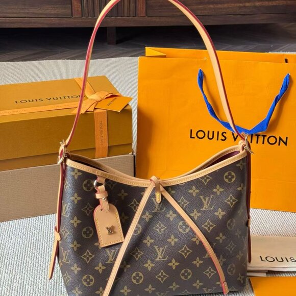 Classic Louis Vuitton Bag: A Stylish and Versatile Choice for Elegance - Picture 3 of 5